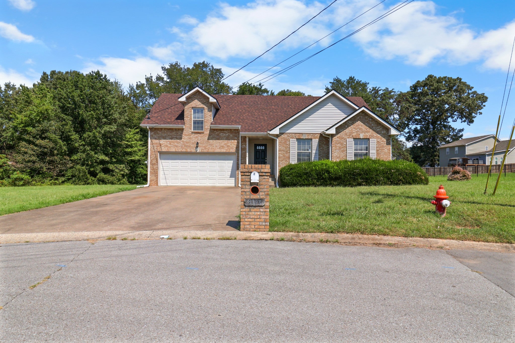3393 Endsworth Dr