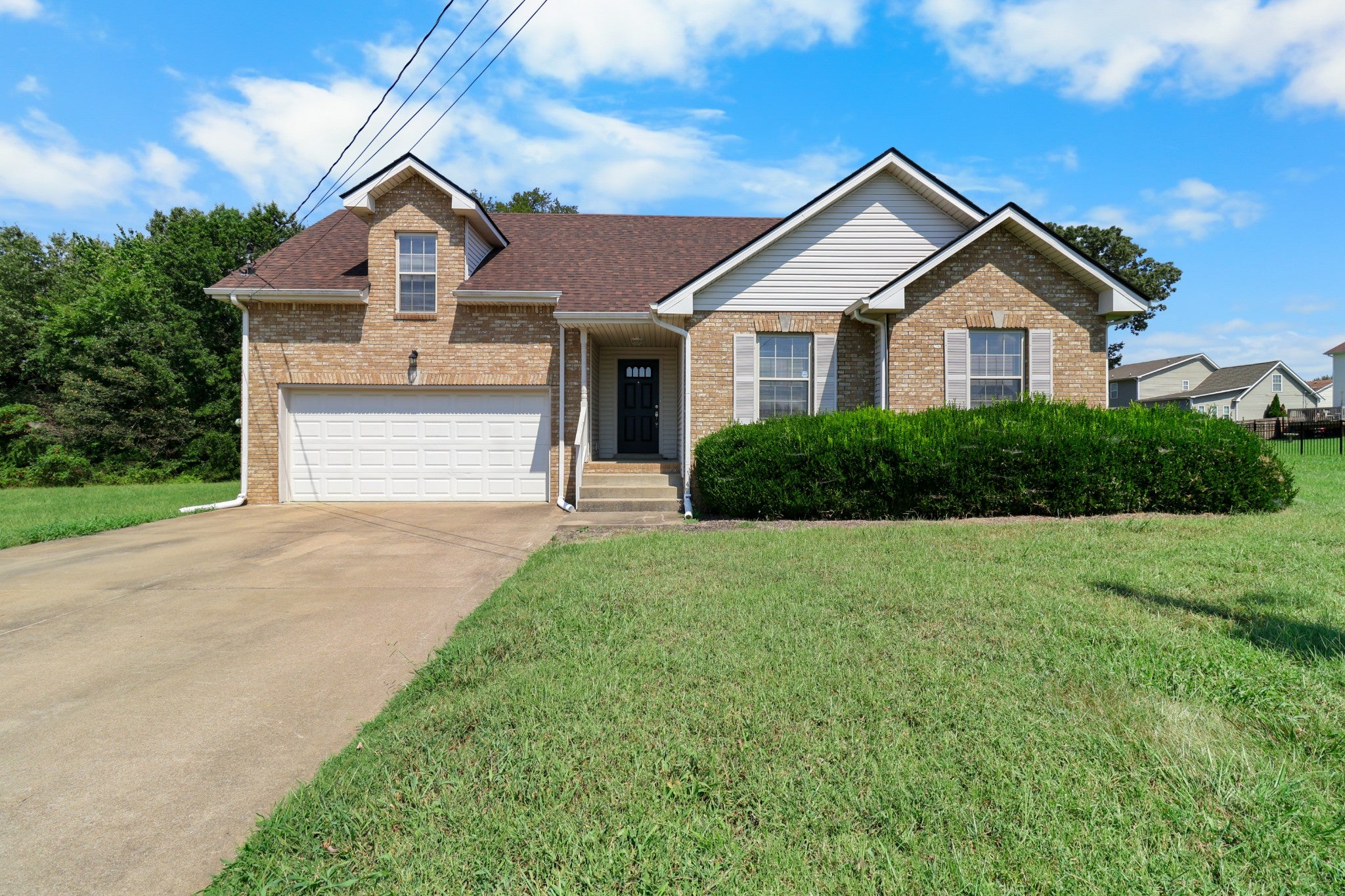 3393 Endsworth Dr