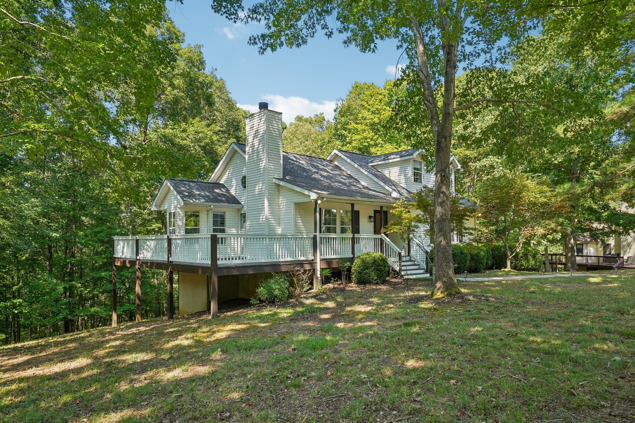 1041 Cross Country Dr