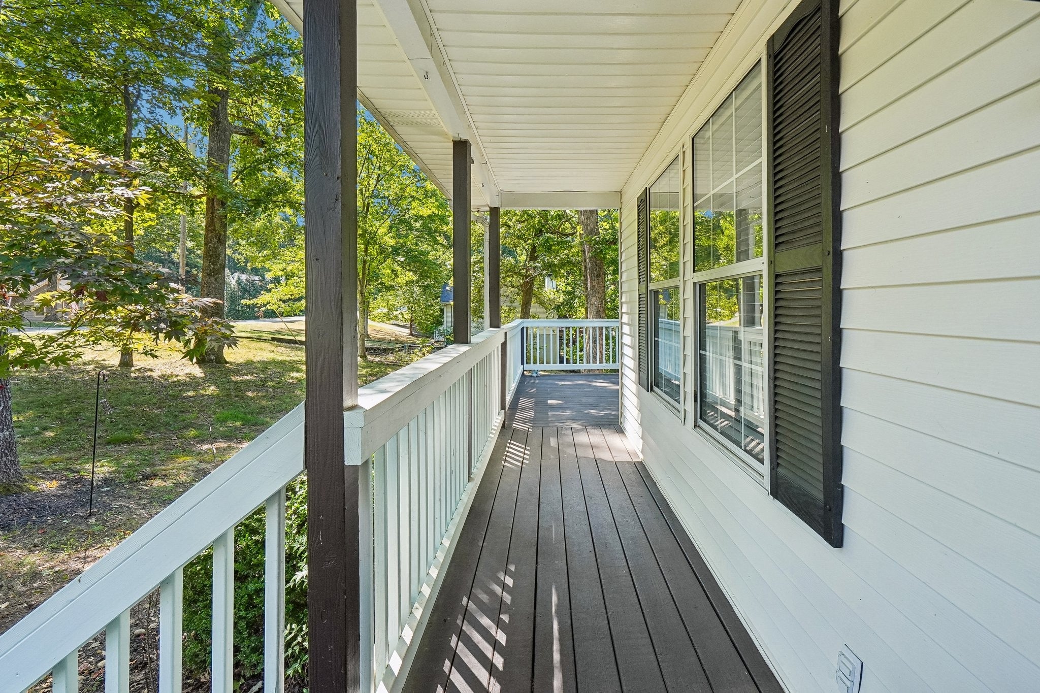 1041 Cross Country Dr