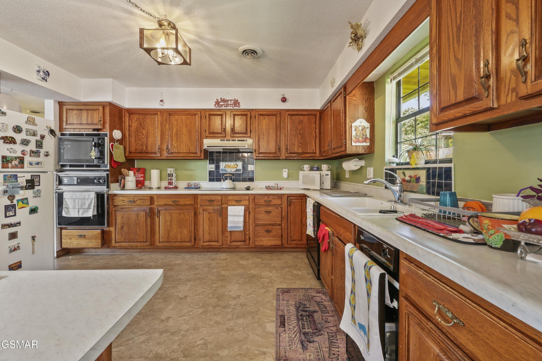 378 White Oak Circle