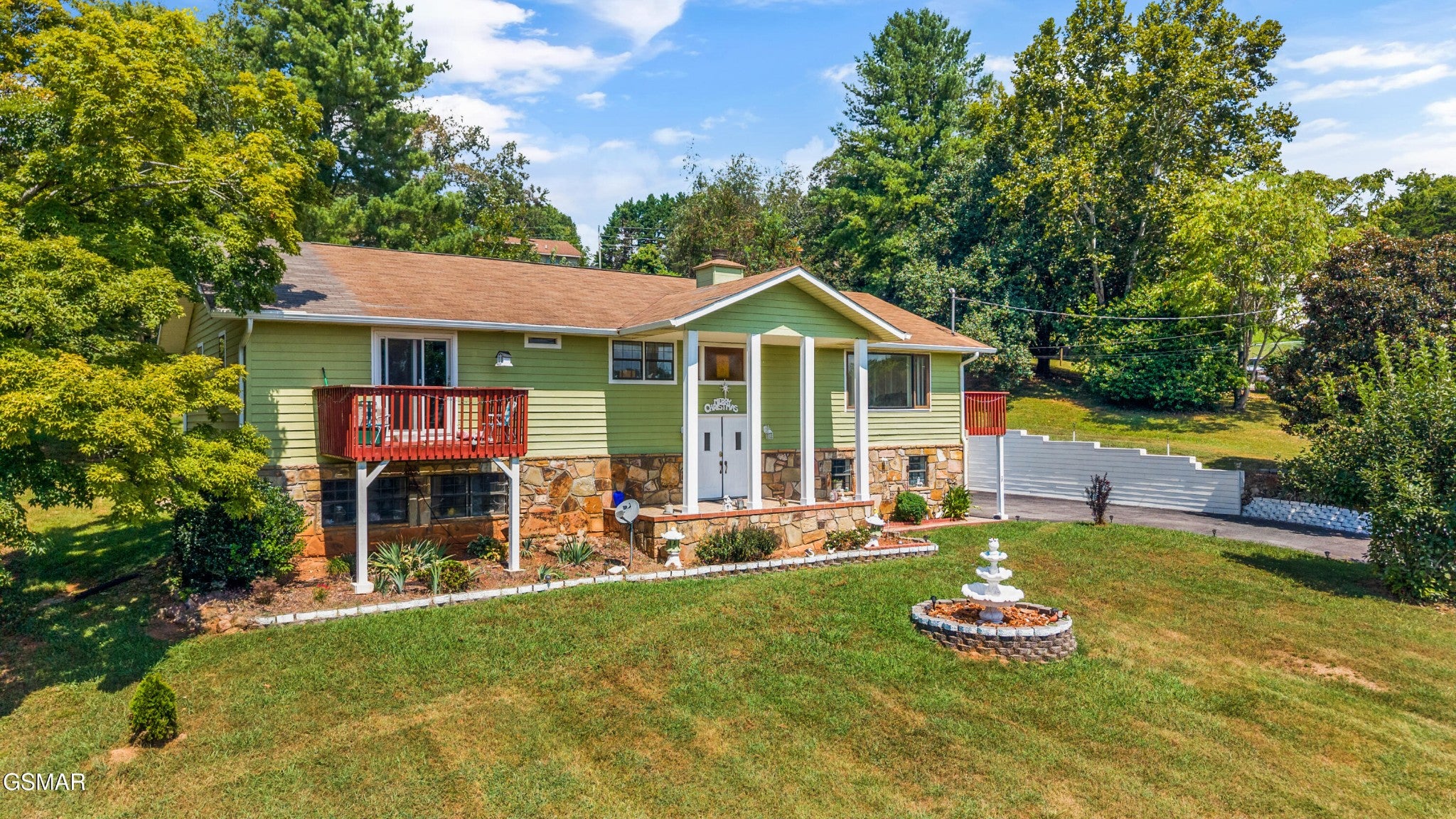 378 White Oak Circle