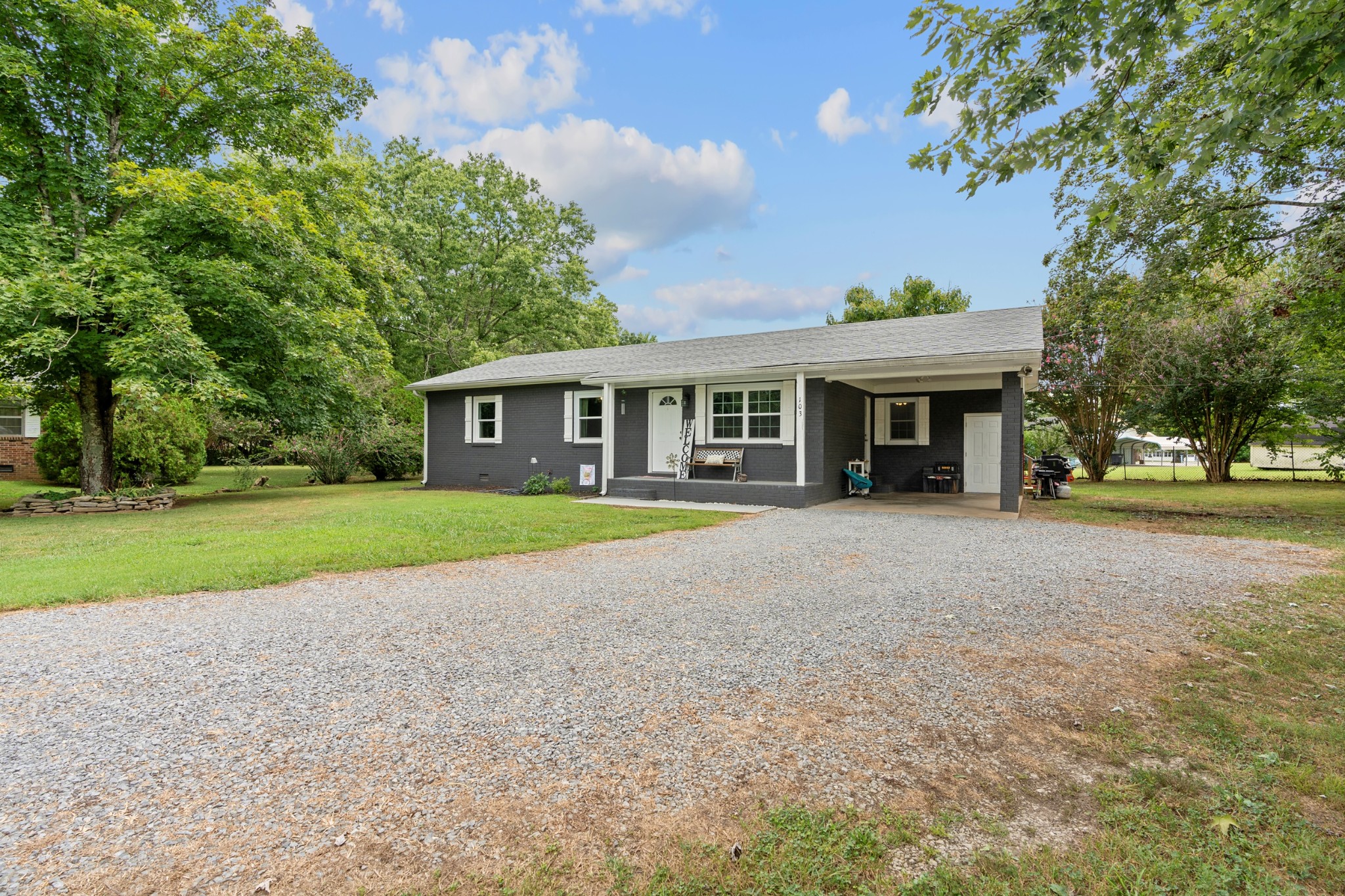 103 Lowell Cir