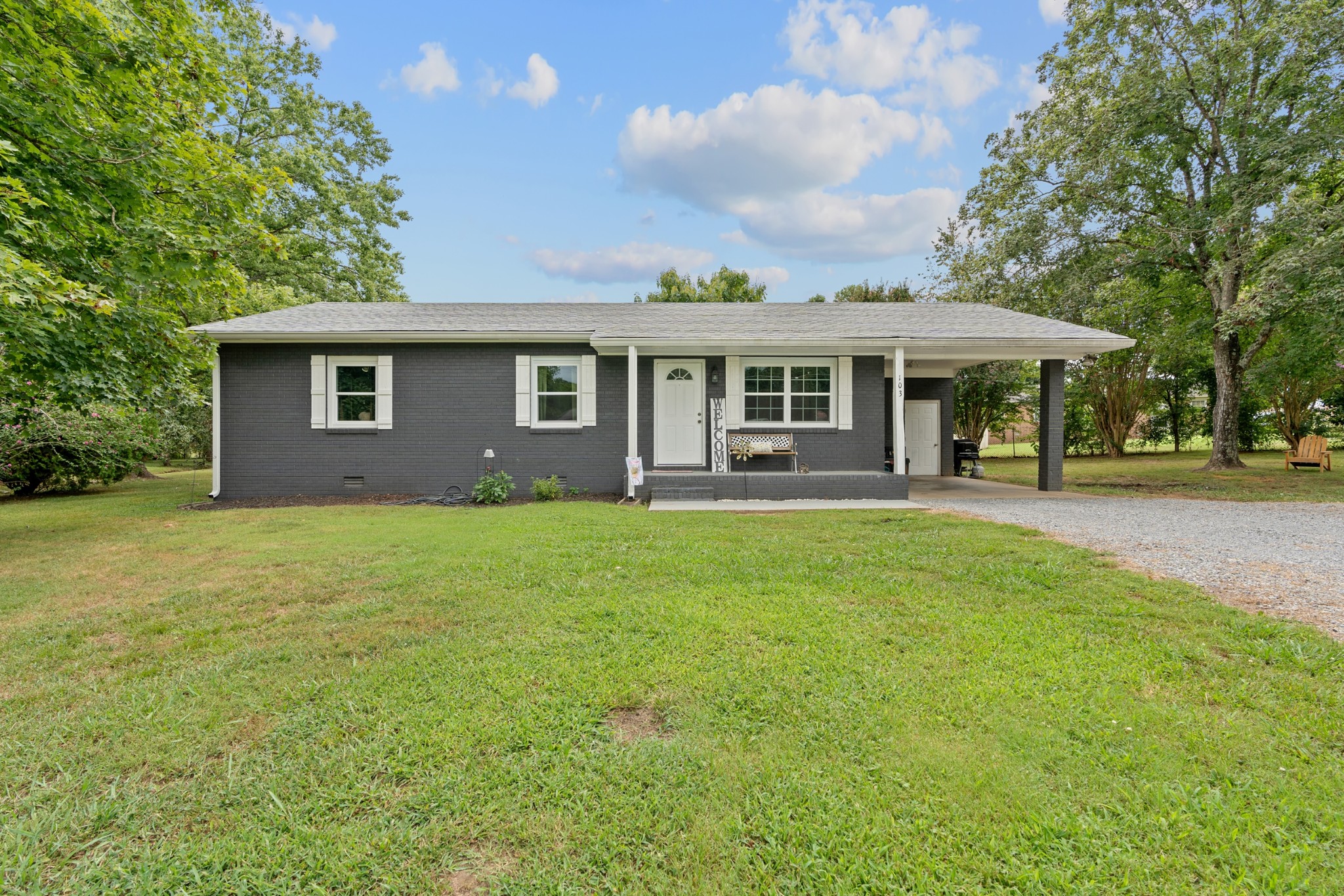 103 Lowell Cir
