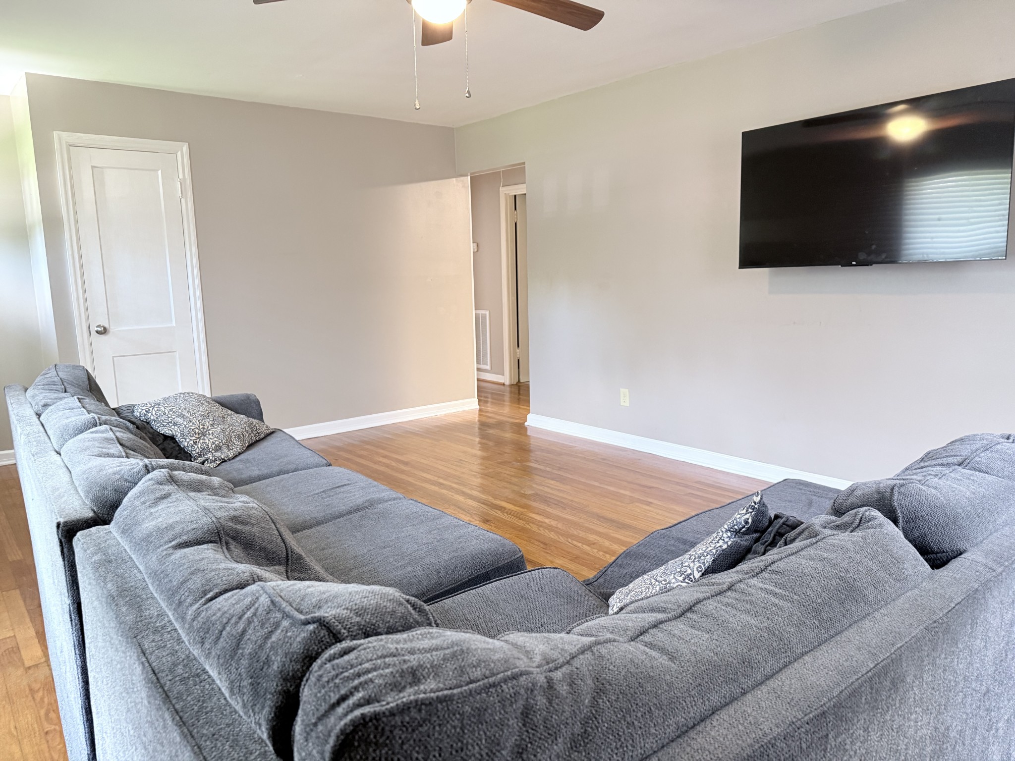 3513 Lafayette Rd