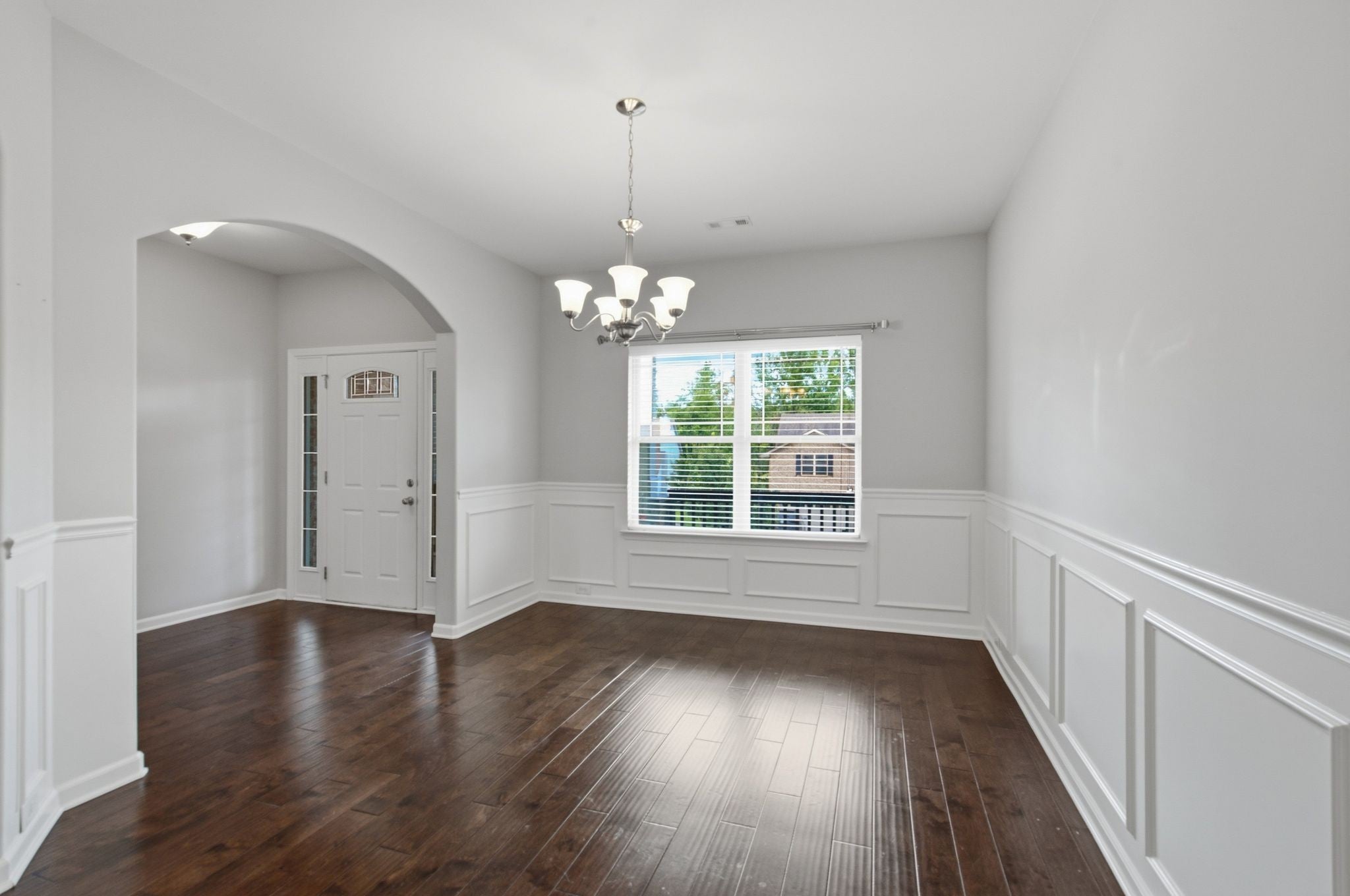 7409 Holly Leaf Way