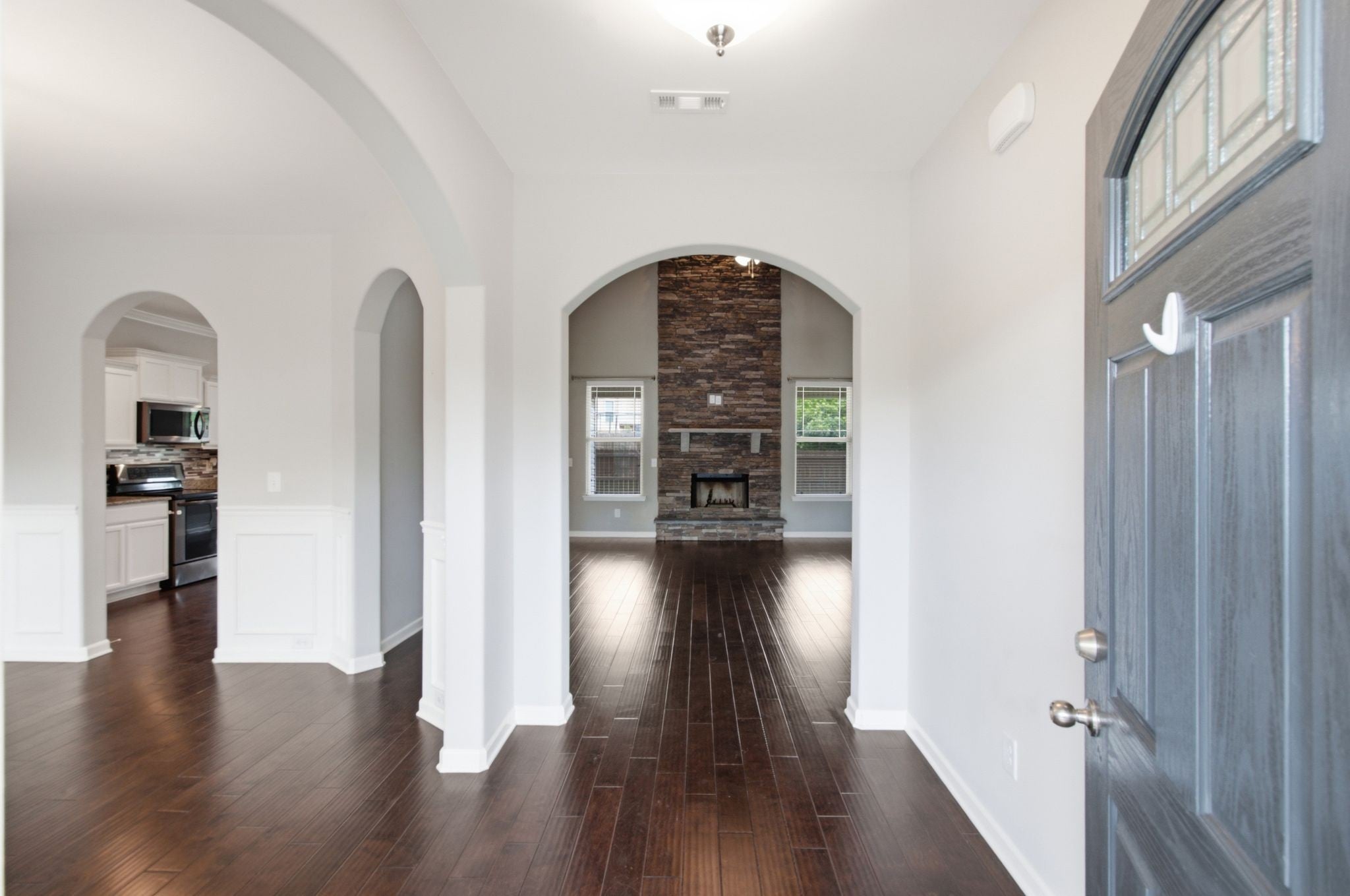 7409 Holly Leaf Way