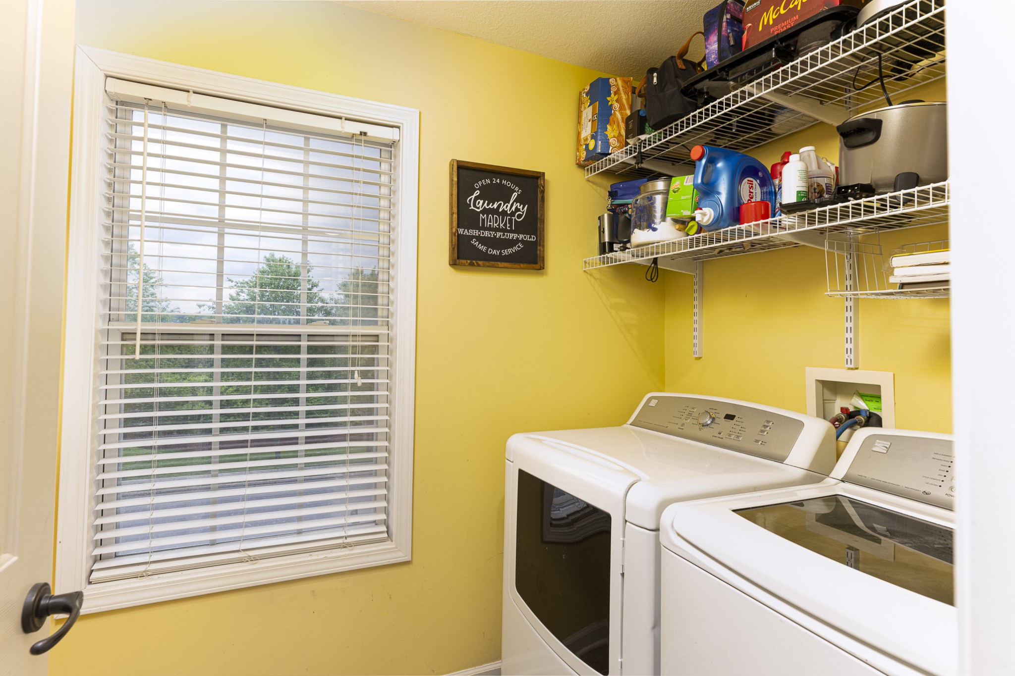 Clarksville, Tennessee 37042, United States, 4 Bedrooms Bedrooms, ,3 BathroomsBathrooms,Residential,Active,122852