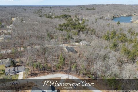 17 Hunterwood Ct Crossville TN 38558
