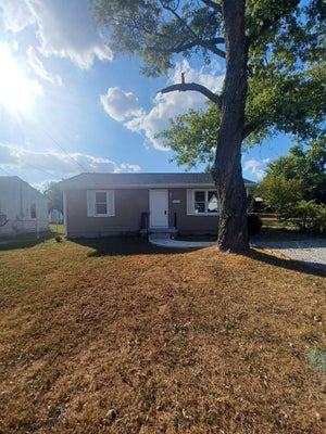 1807 MCHENRY DR, HOPKINSVILLE, KY 42240 - Image 6d7d61adbbd32e48d08166d8326fdf8a/2439187228