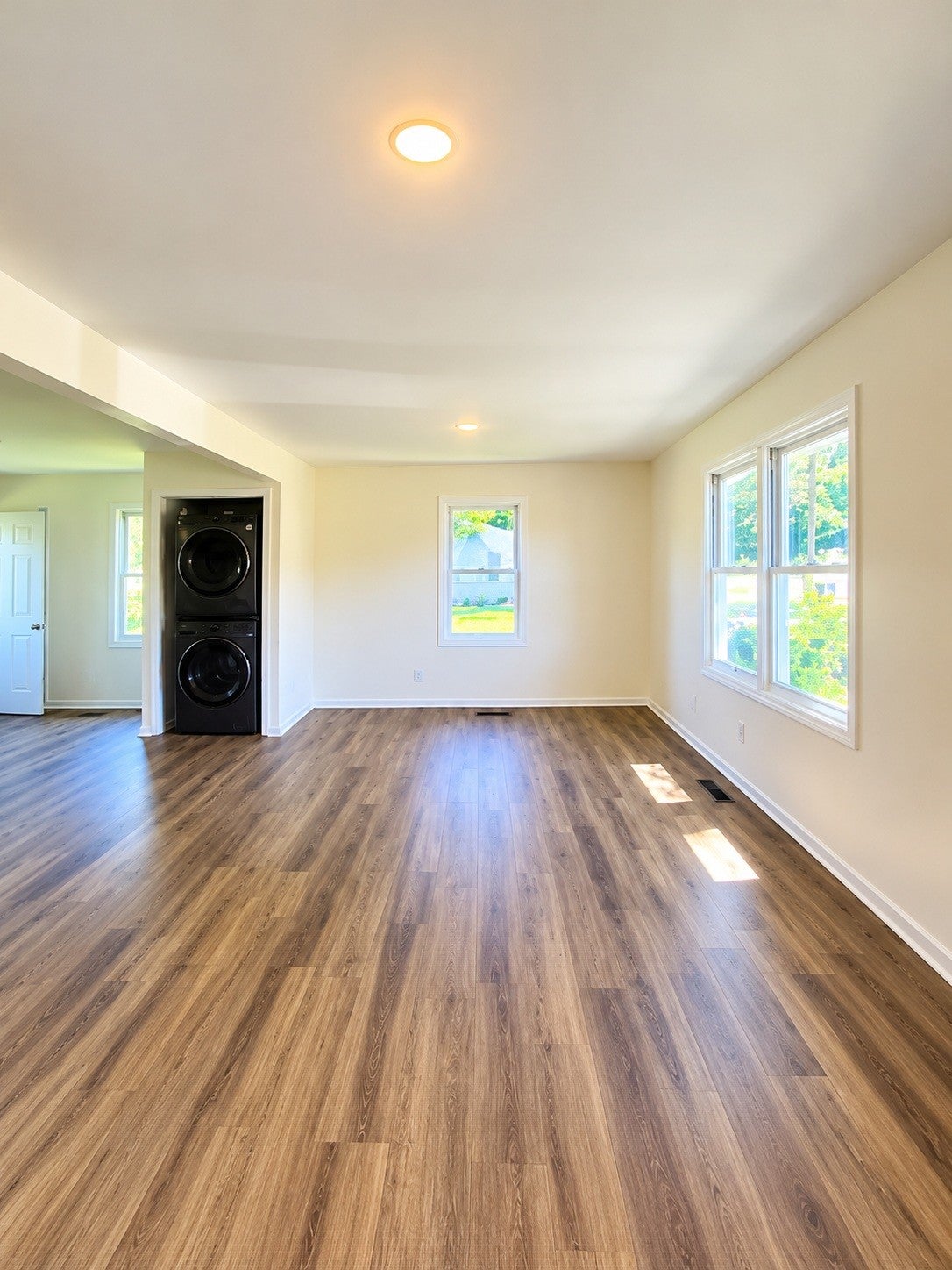 1807 McHenry Dr