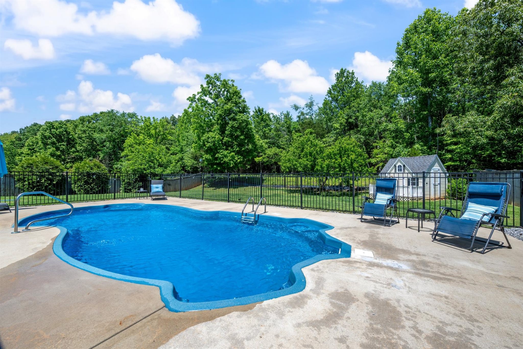 1135 Kacie Dr