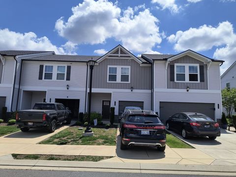 Photo of 1350 Vilda Way, Lebanon, TN 37087 (MLS # 3205387)