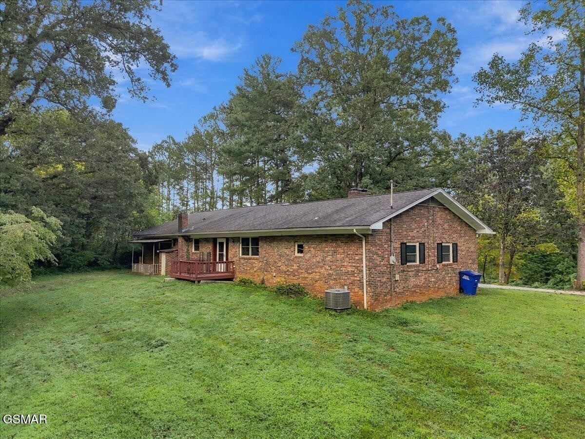 144 W Hwy 25 70