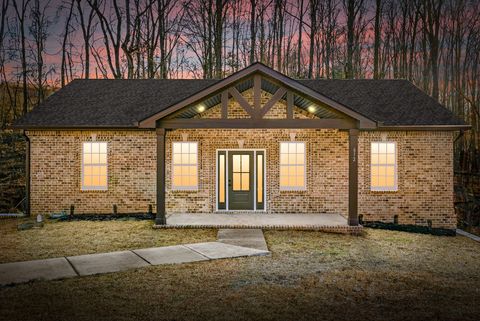 612 Hill Rd Clarksville TN 37040