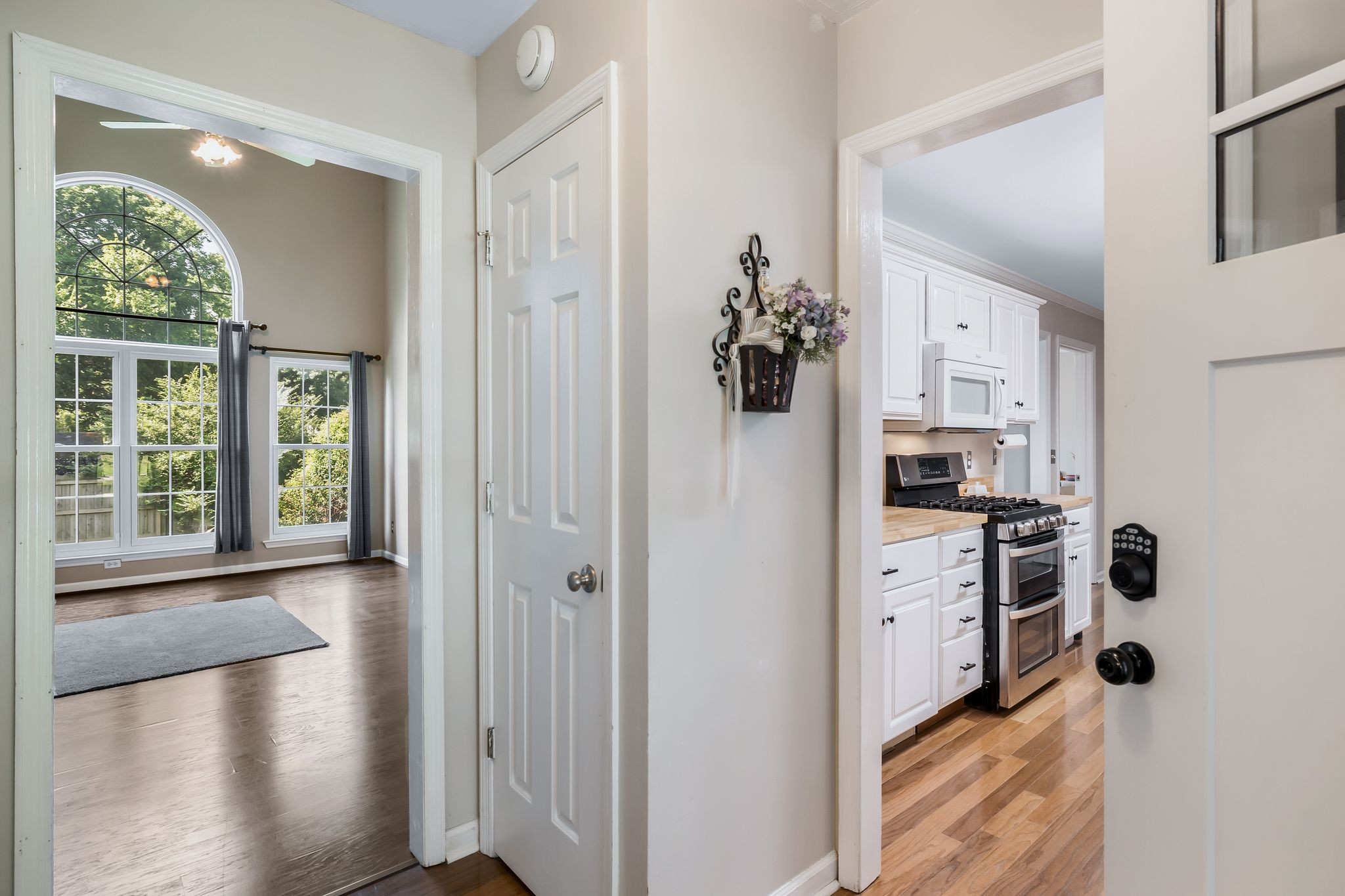 2117 Spring Hill Cir