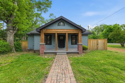 Photo of 1253 W Main St, Franklin, TN 37064 (MLS # 3179381)