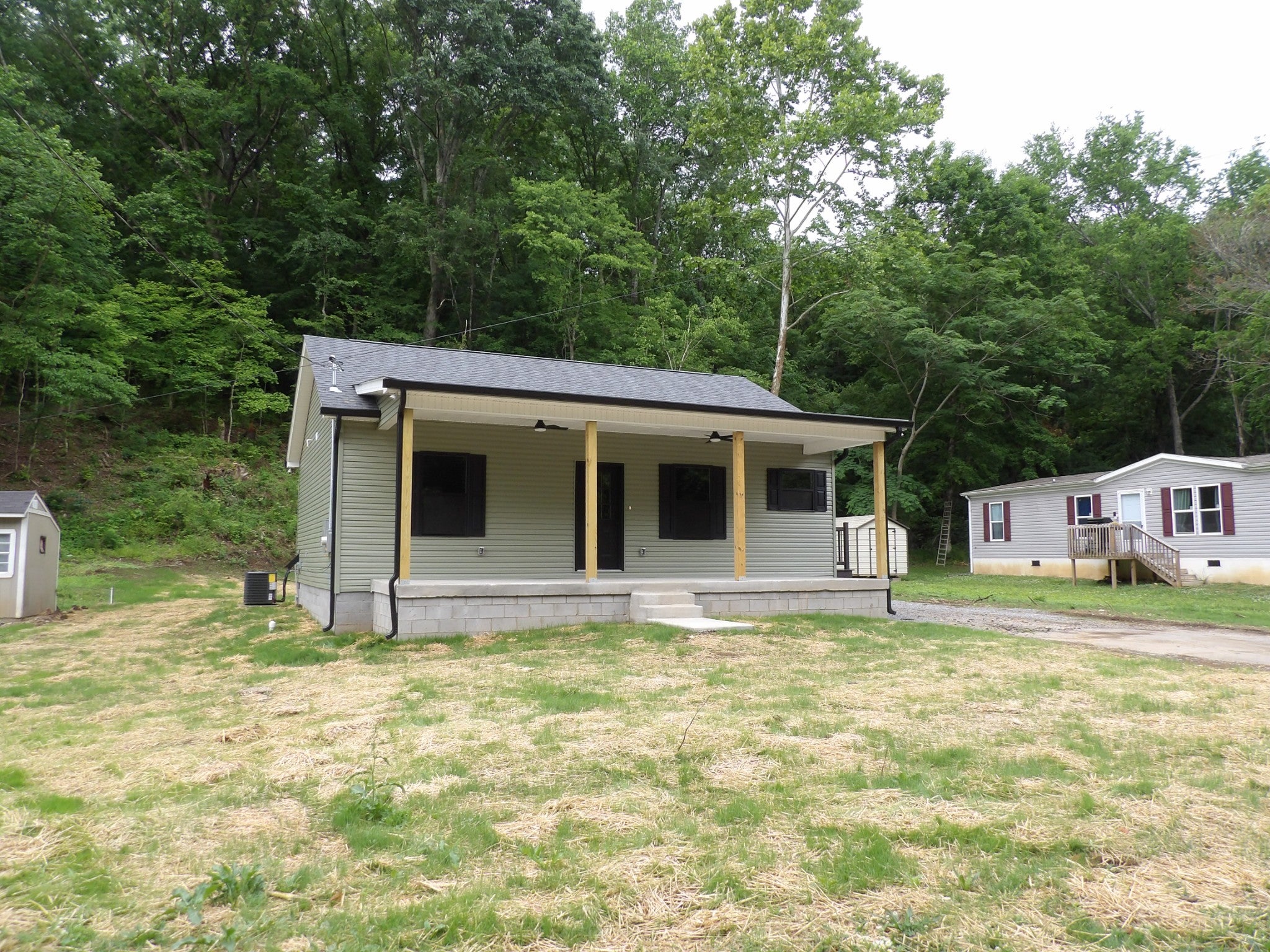 302 W Richland Ave