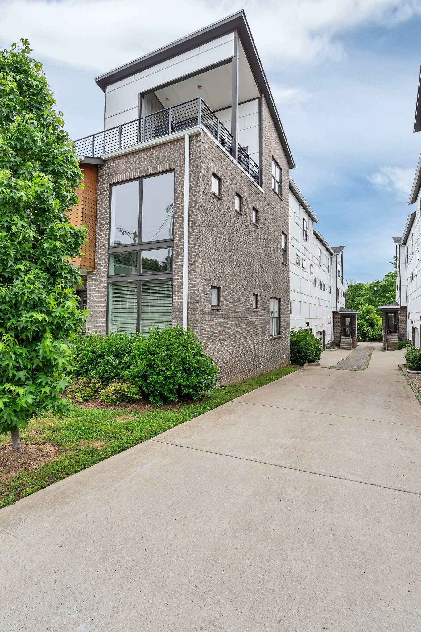 2706A Greystone Rd
