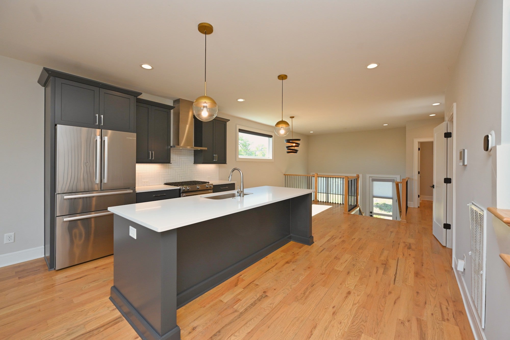 750A 22nd Ave N