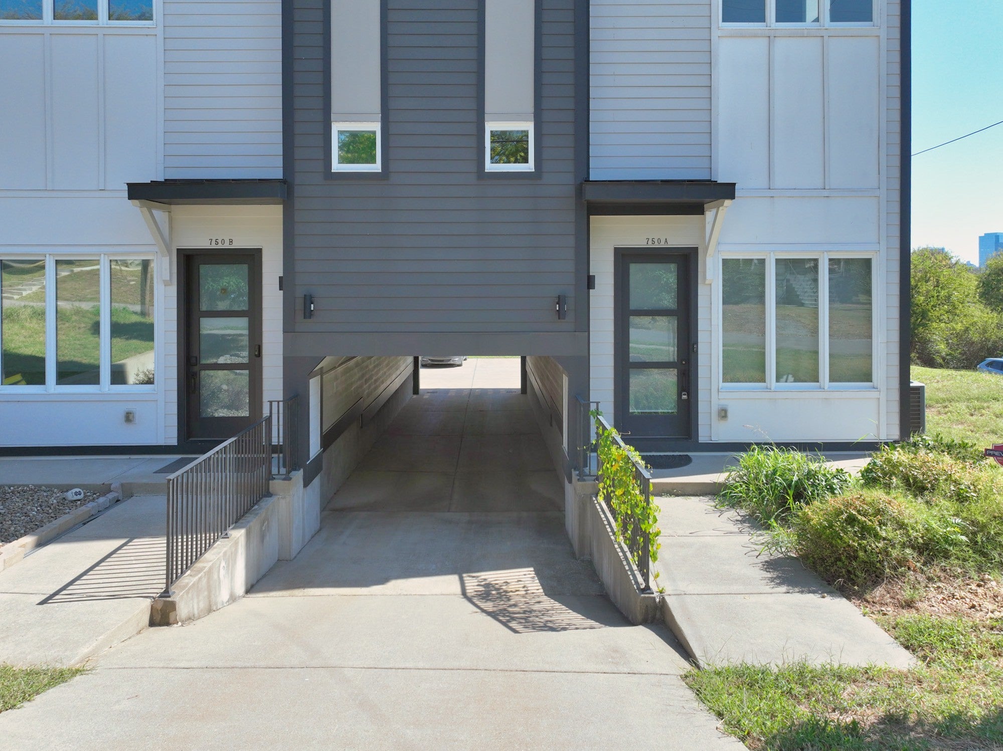 750A 22nd Ave N