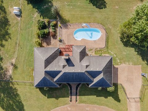 104 Terry Ln Cornersville TN 37047