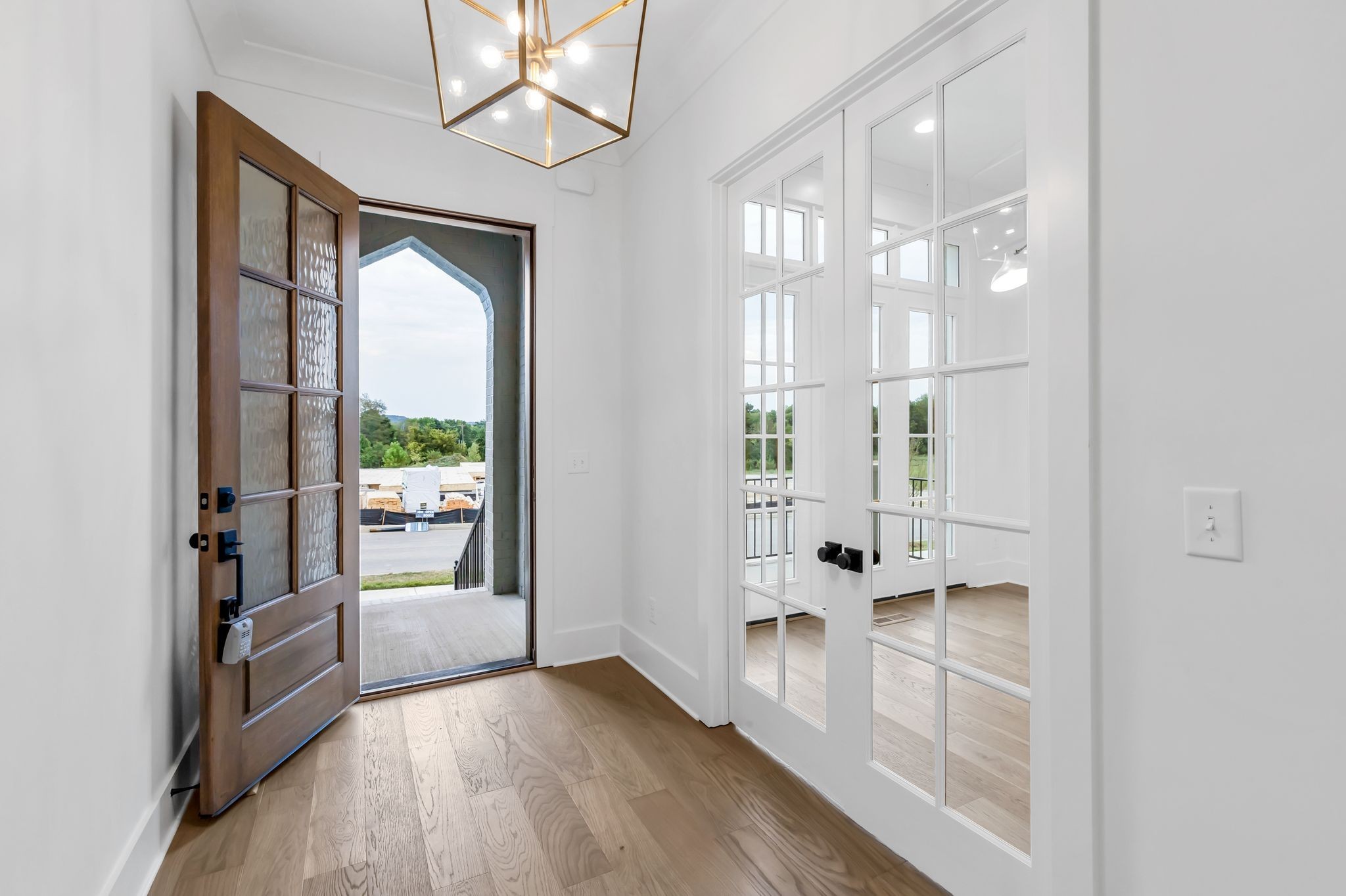 3244 Arundel Ln