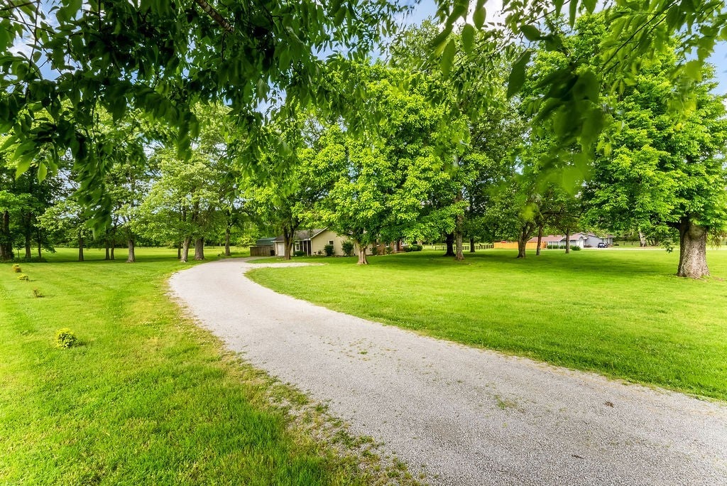 2086 Wilson Pike