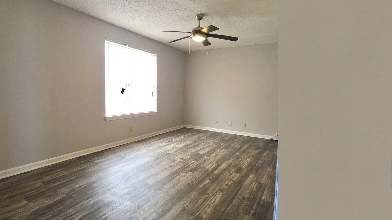 100 Mandarin Dr