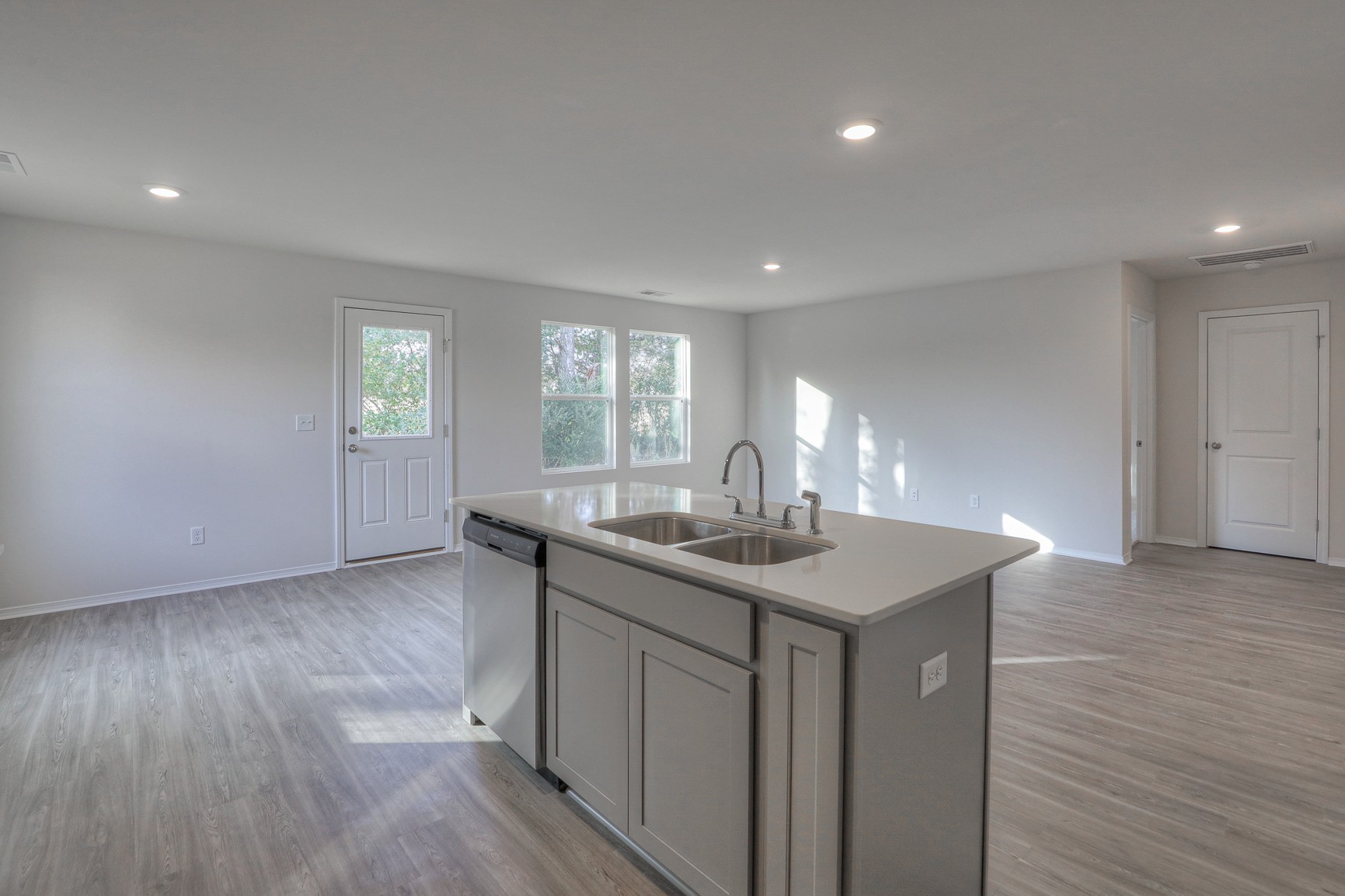 620 Cedar Brook Dr