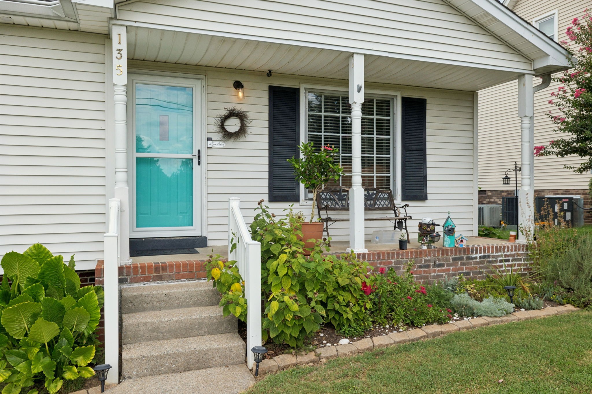 135 Riverwood Dr