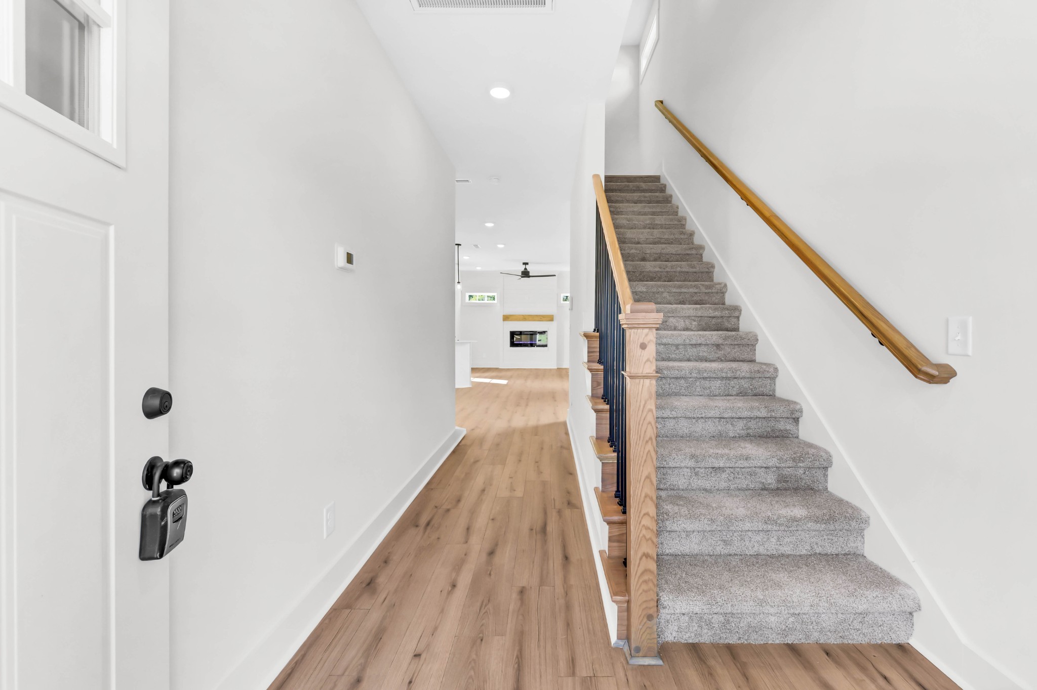 548 Charleston Cove Way