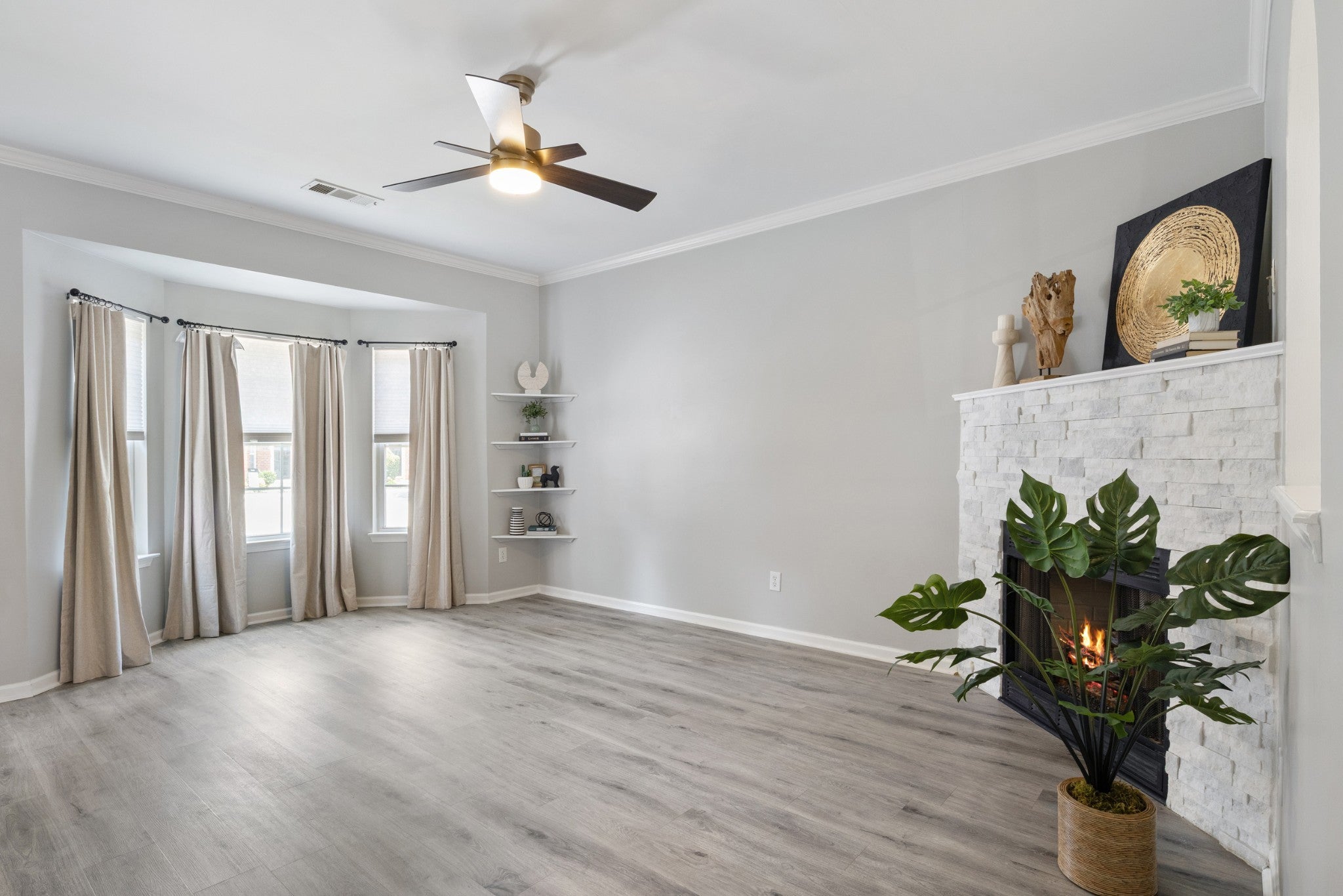 1101 Downs Blvd 174