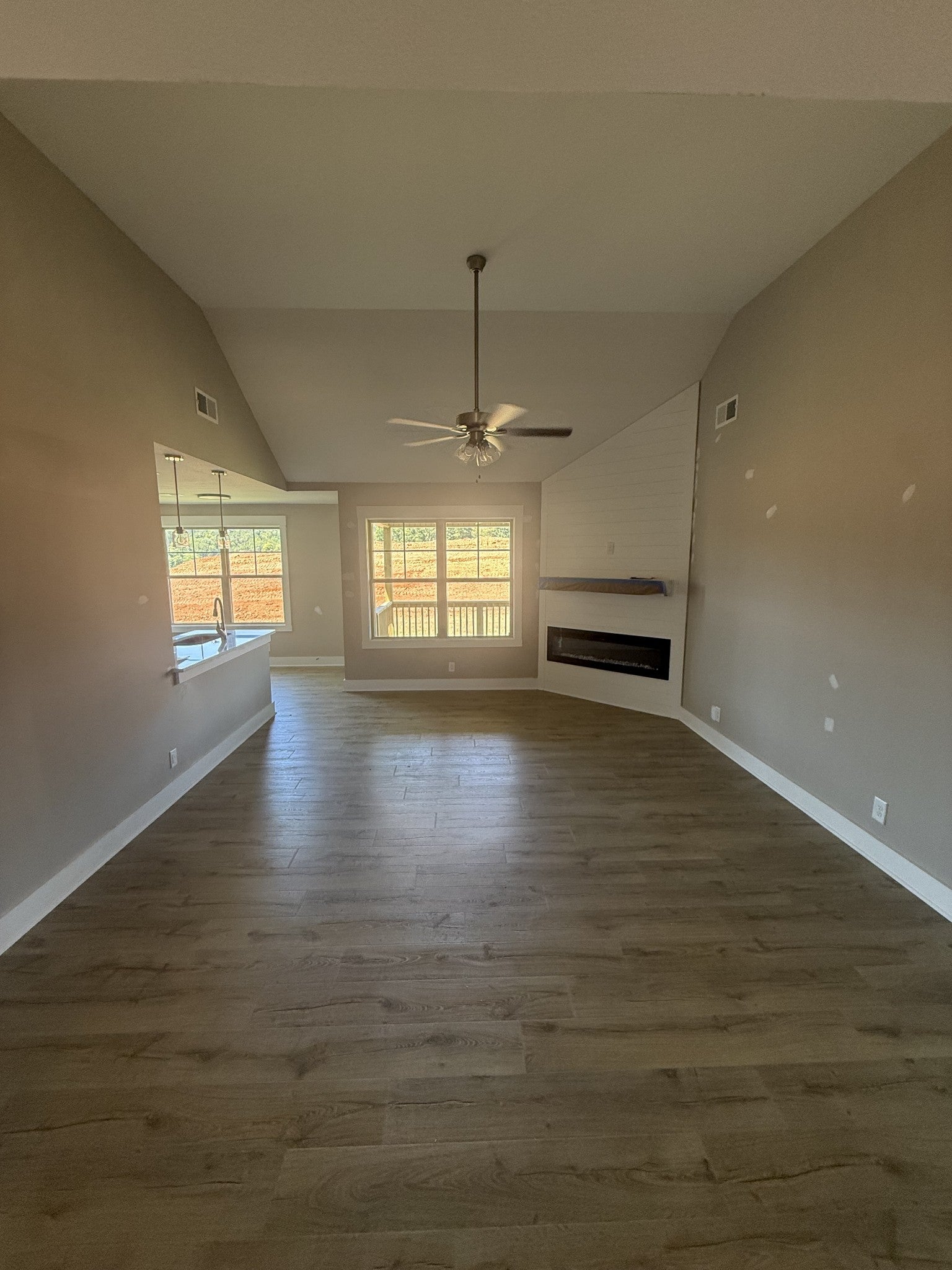 318 Cardinal Creek