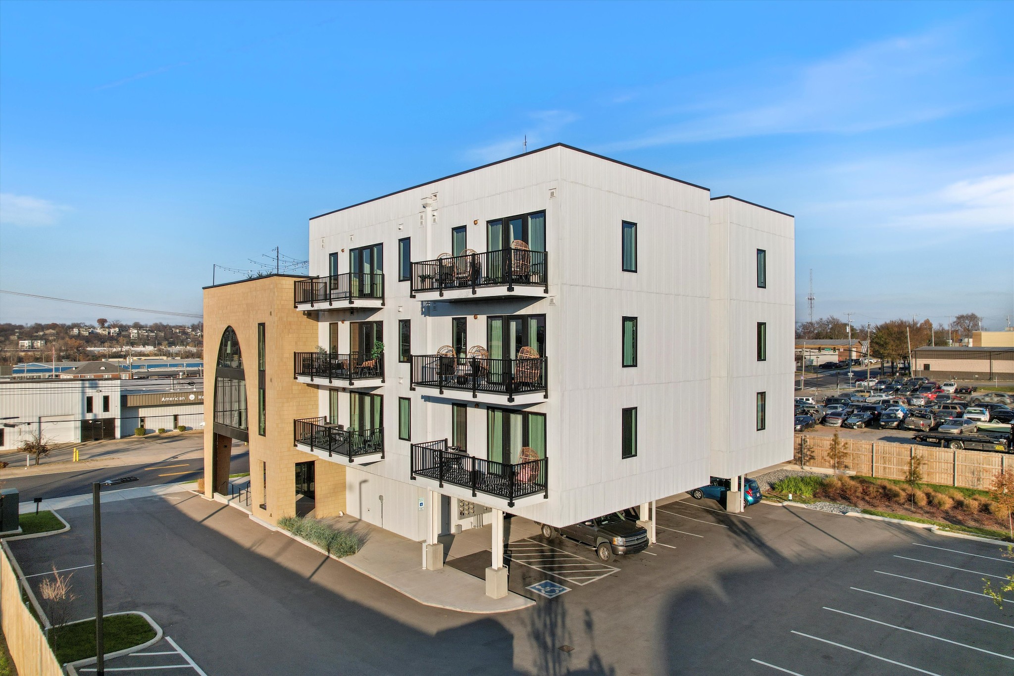 245 Hermitage Ave 102