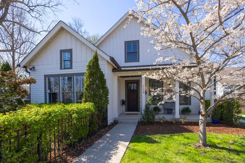 Photo of 1208 Chapel Ave, Nashville, TN 37206 (MLS # 3159623)