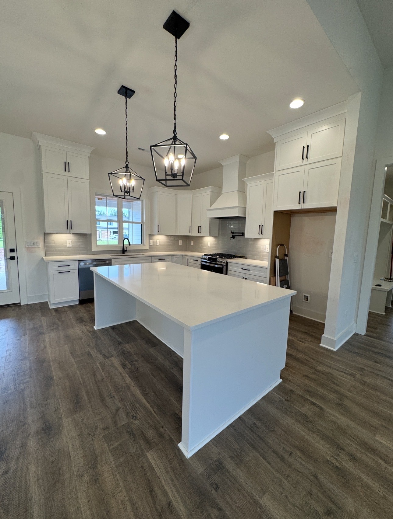 169 Hancock Dr