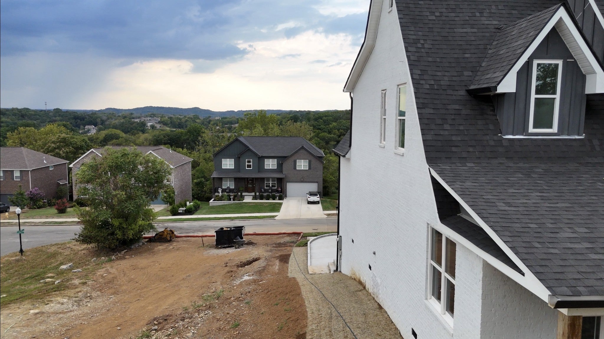 124 Manor Way