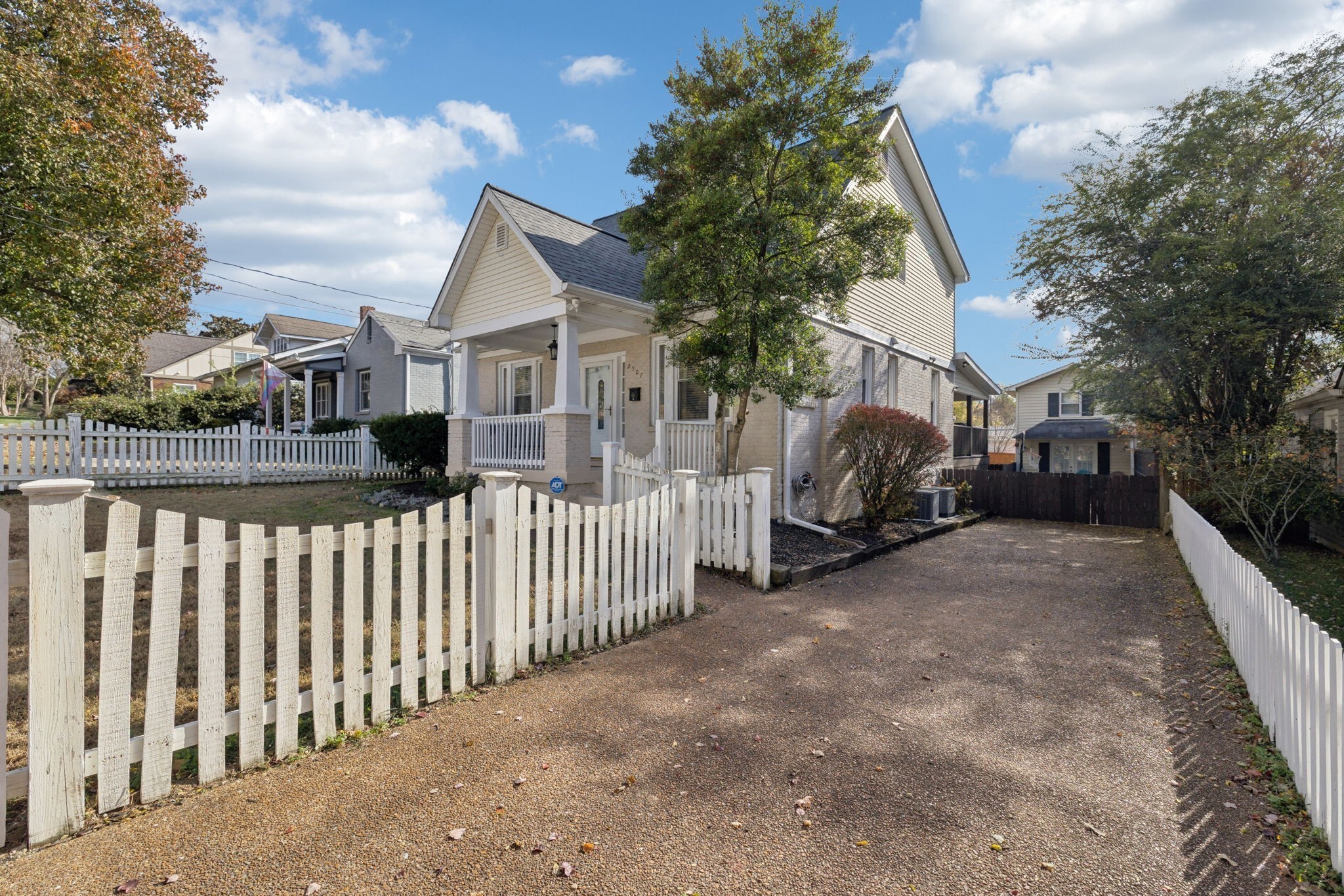2507 Sunset Pl