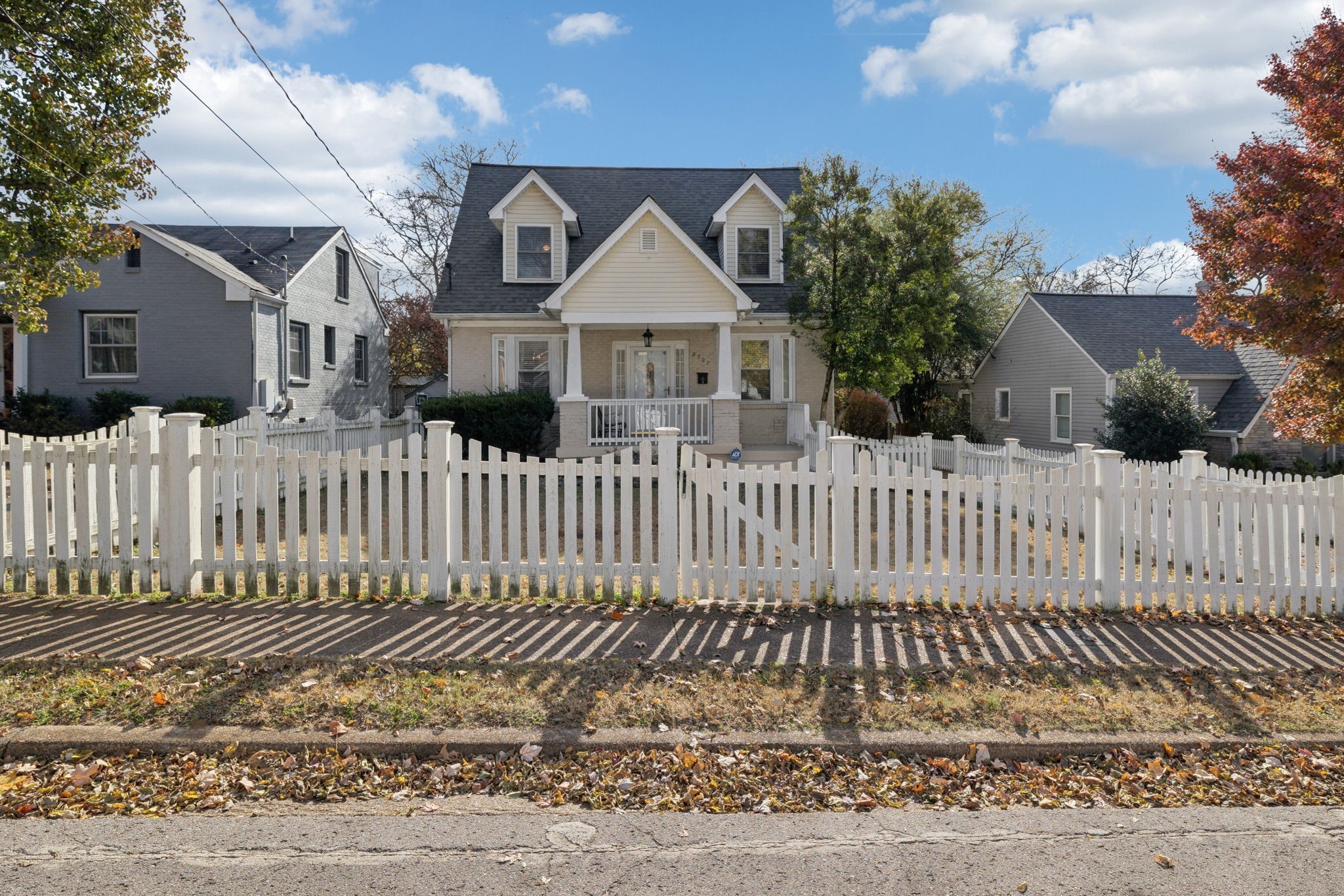 2507 Sunset Pl