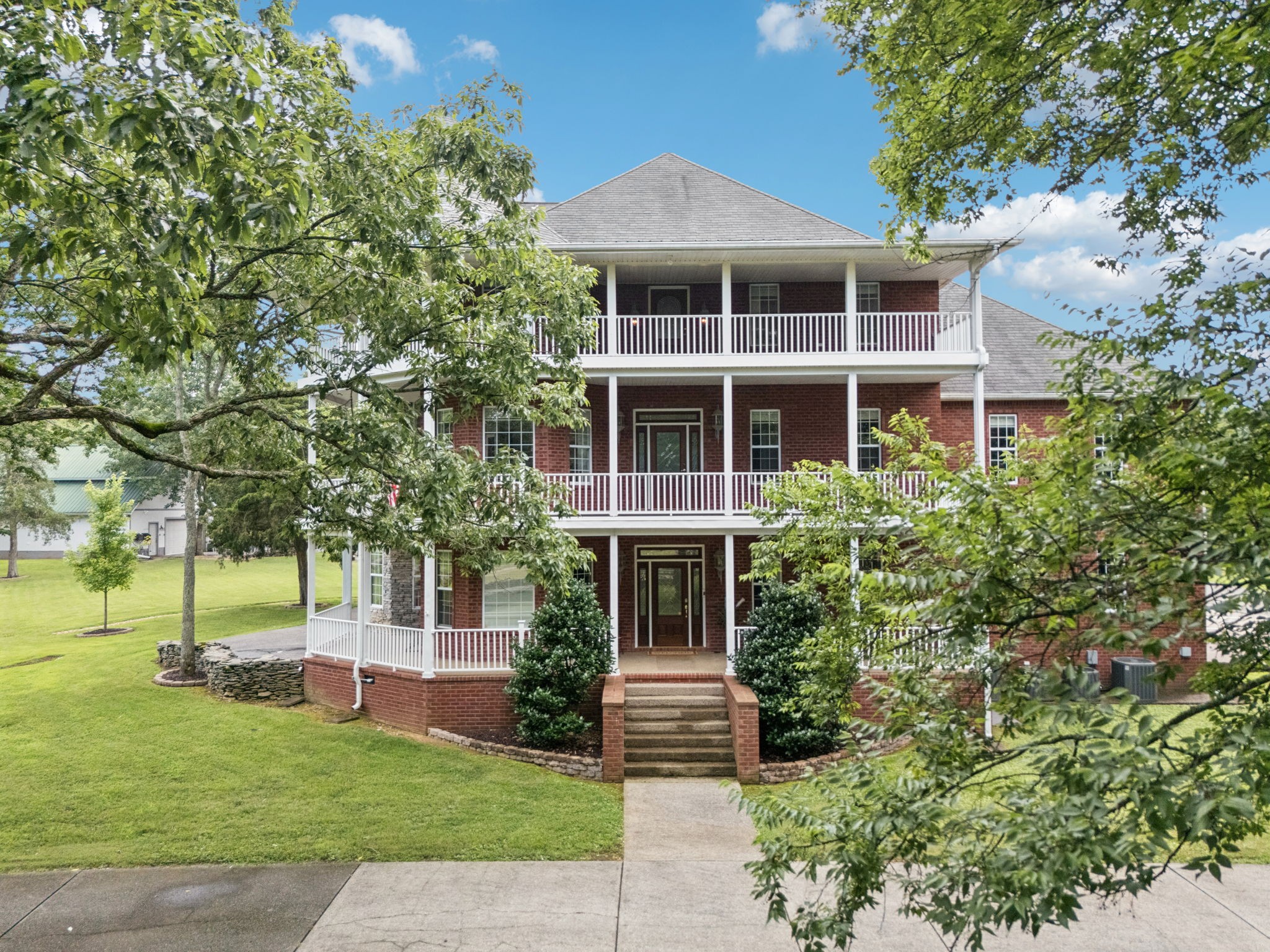 115 Rea Dr