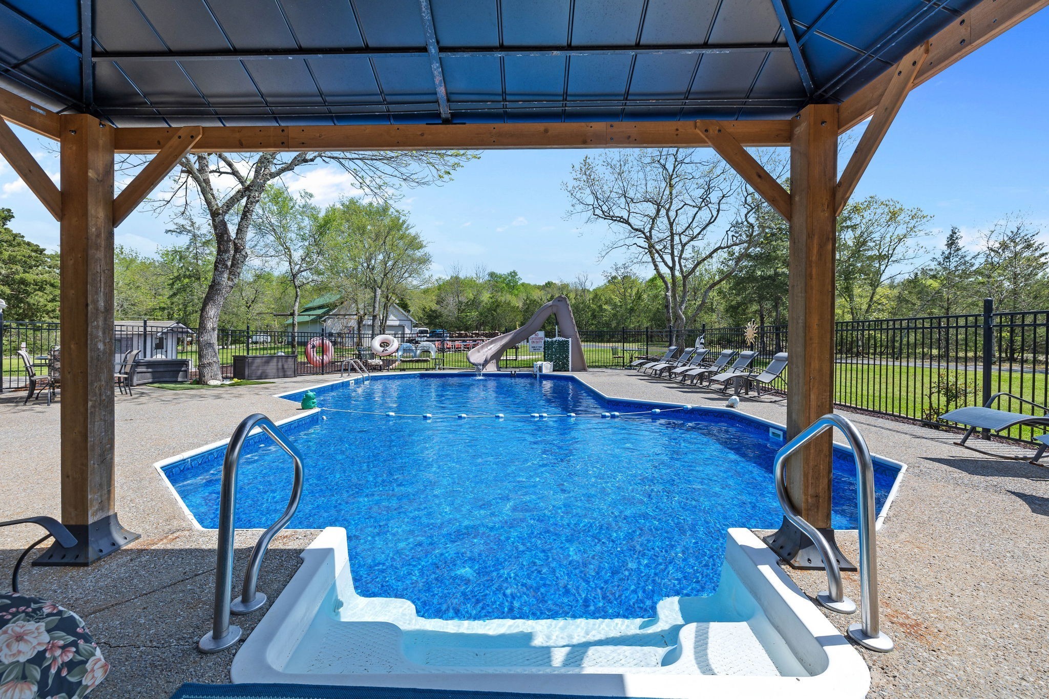 115 Rea Dr