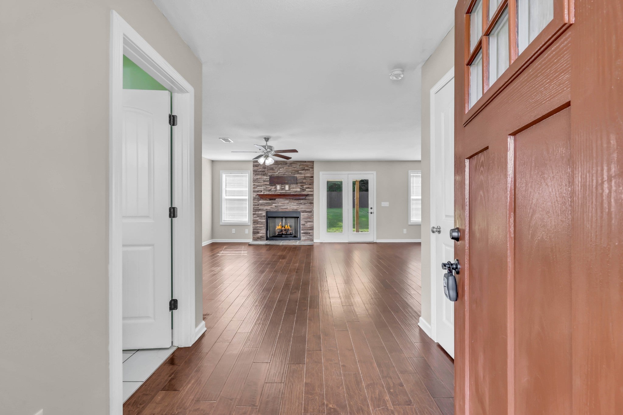 1177 Gentry Dr