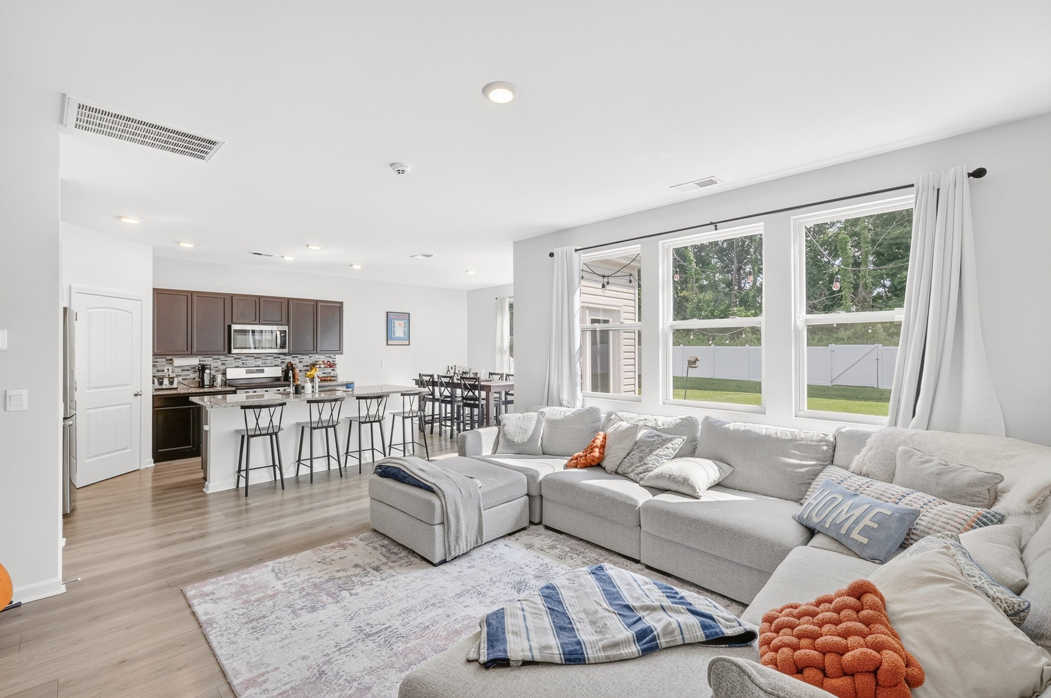 7227 Carrie Ct