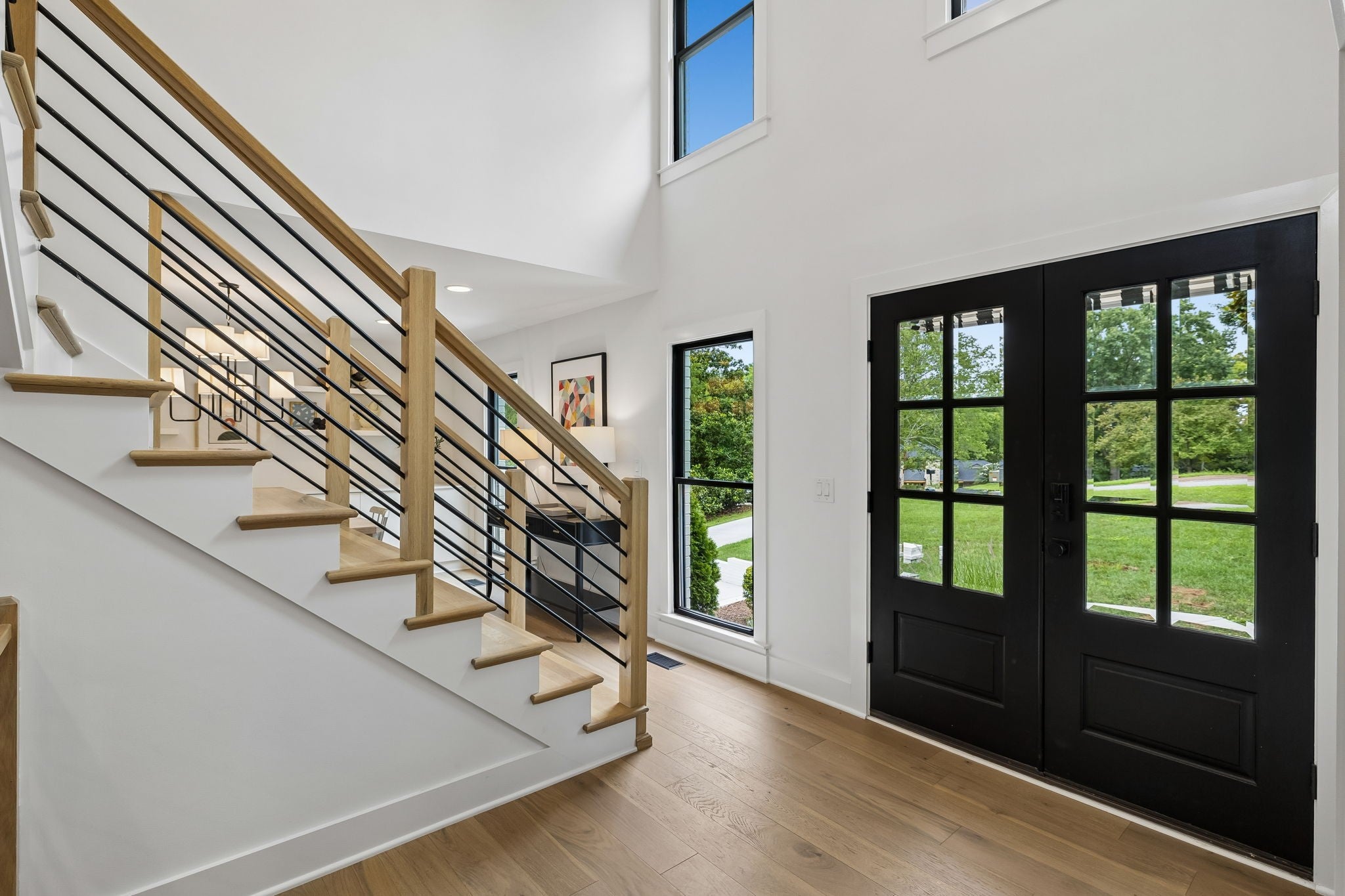 609 Hunters Ln
