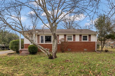 104 Lynn Ave Watertown TN 37184