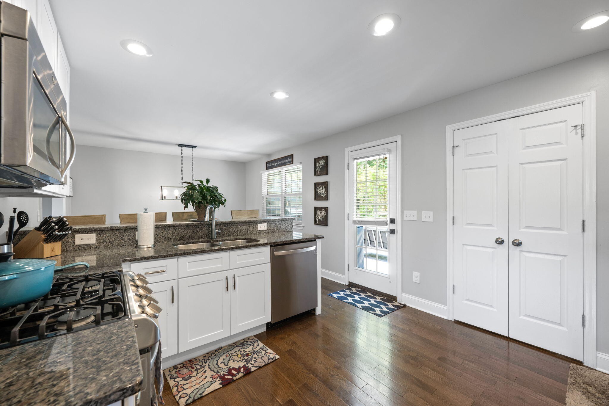 2405 Hickory Ridge Drive