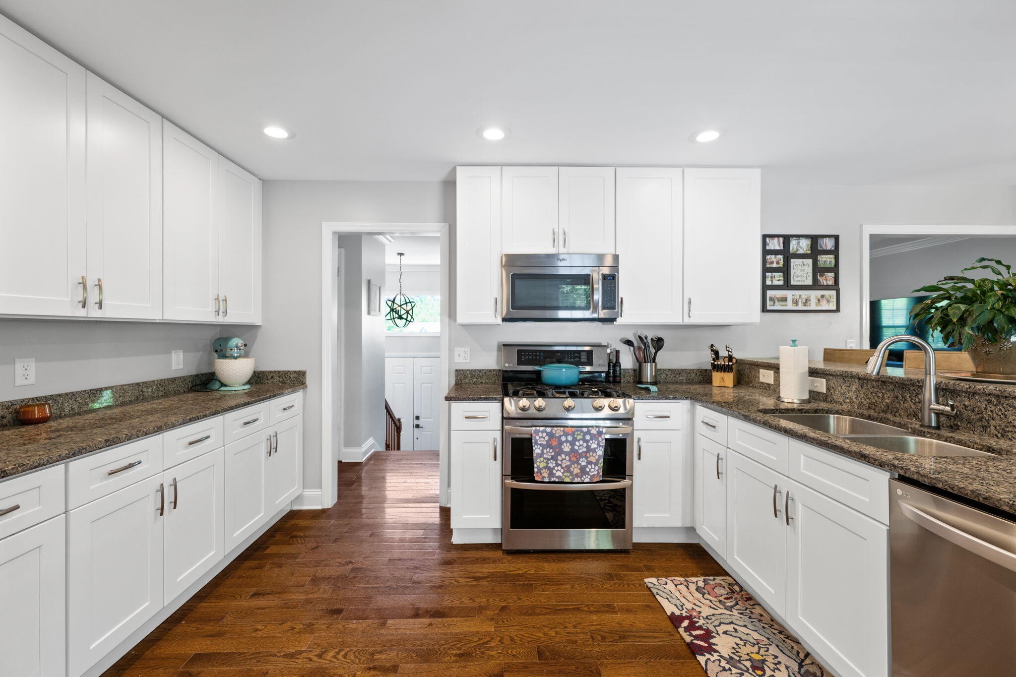 2405 Hickory Ridge Drive