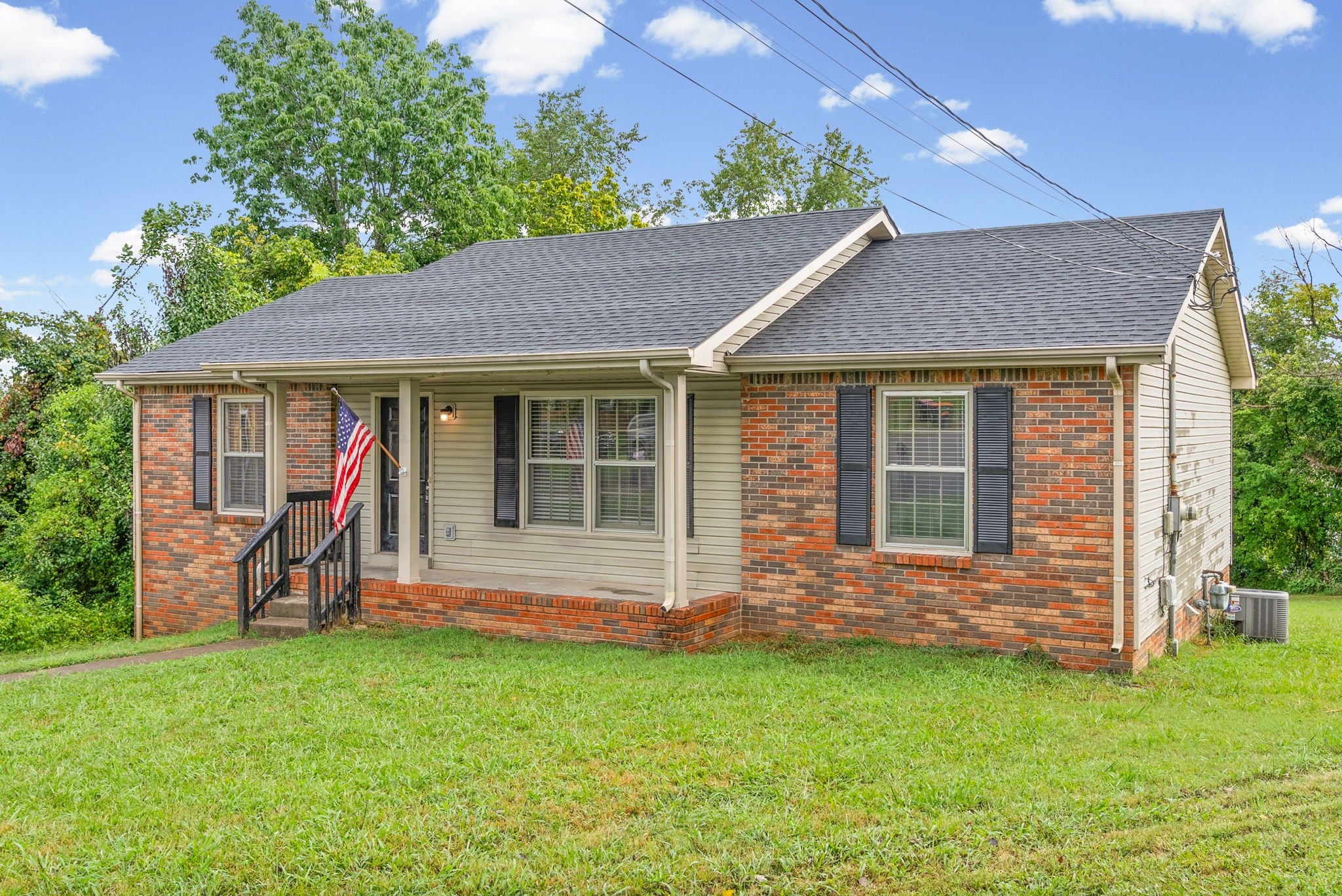 2027 Windroe Dr