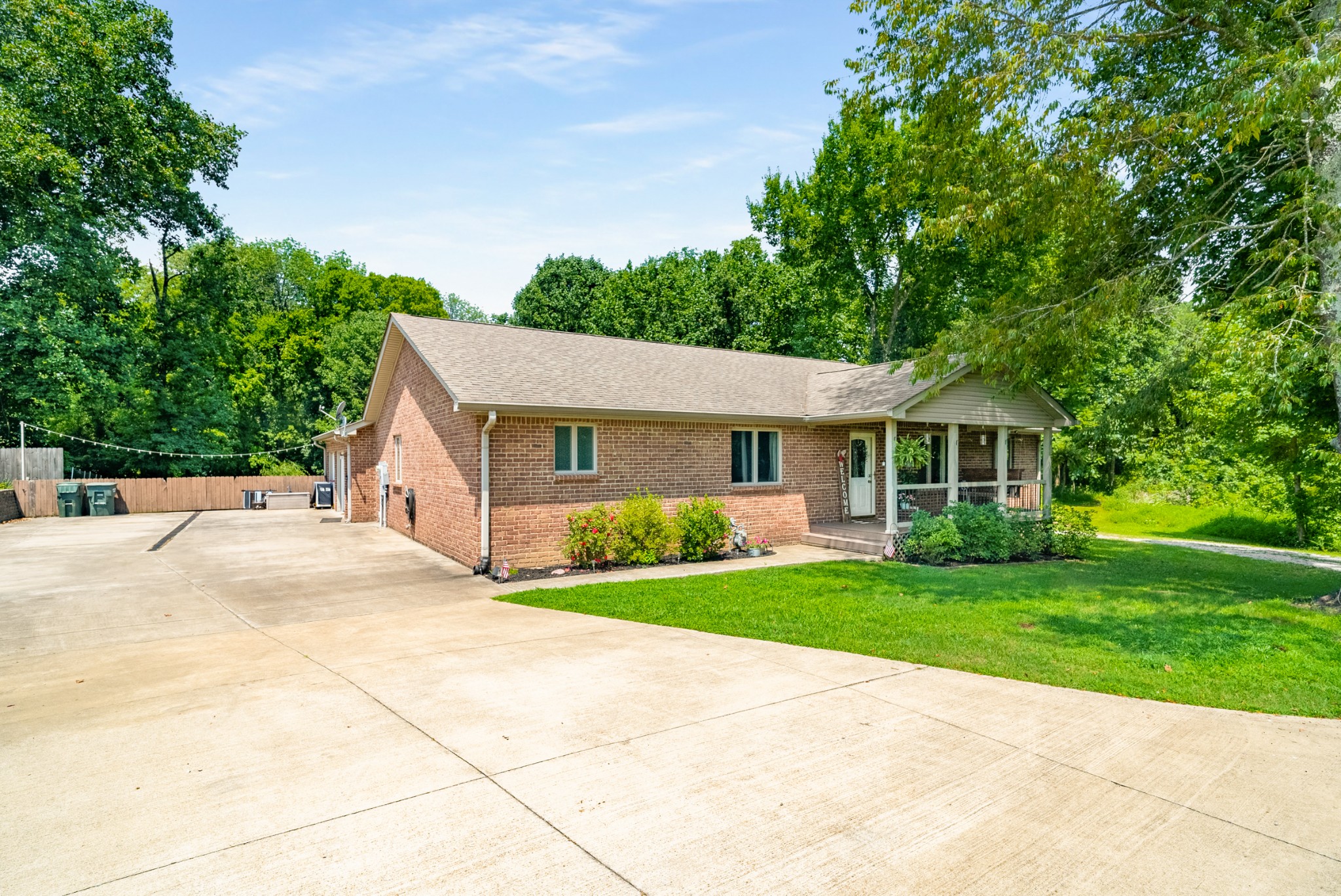 1821 Saundersville Ferry Rd